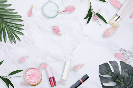 1592895618182136.jpg 攝圖網_401720530_清新化妝品背景(企業商用).jpg