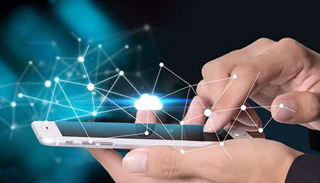 1593327375108777.jpg 攝圖網_500611547_手機與云計算概念(企業商用)_Jc.jpg